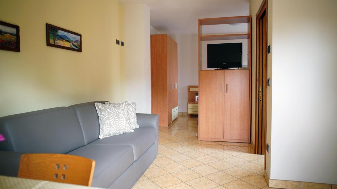 Emi Hotel 3*