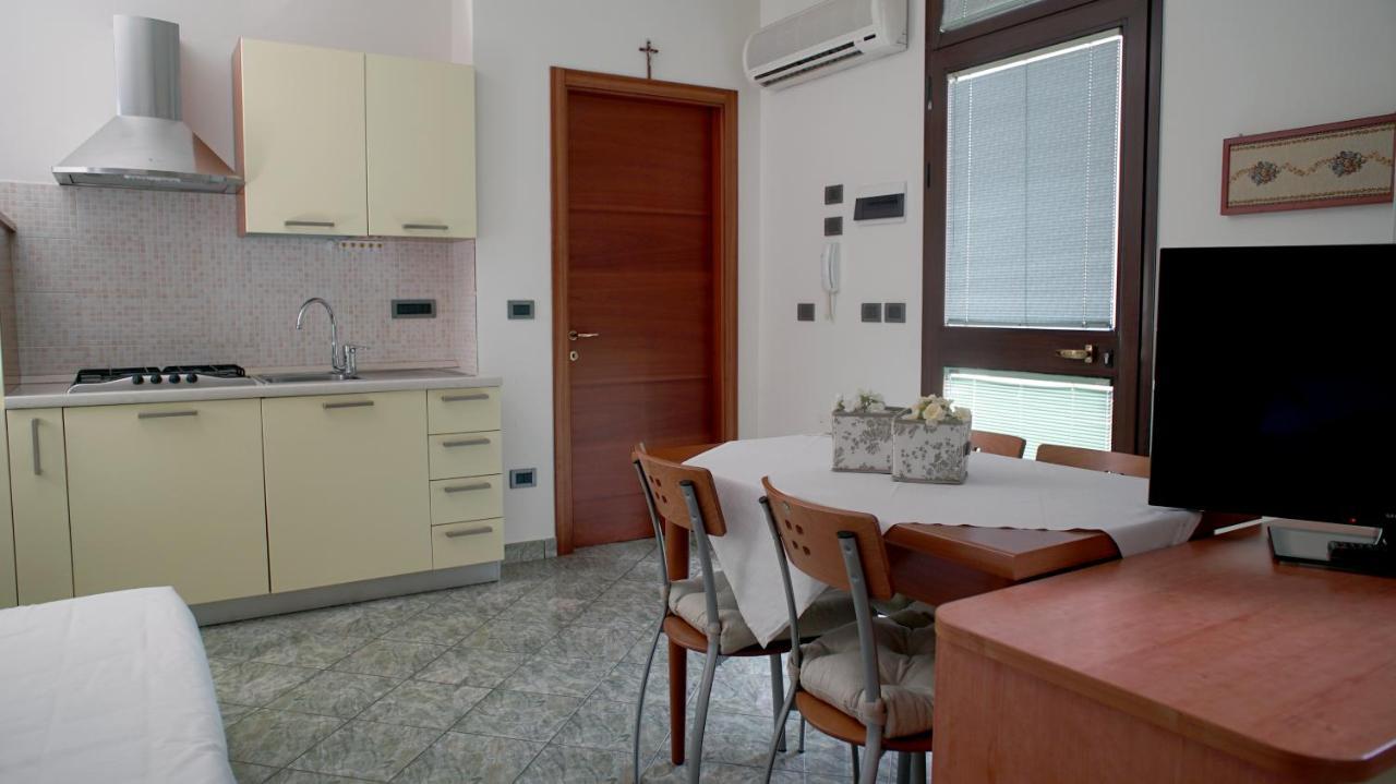Hotel Emi 3*